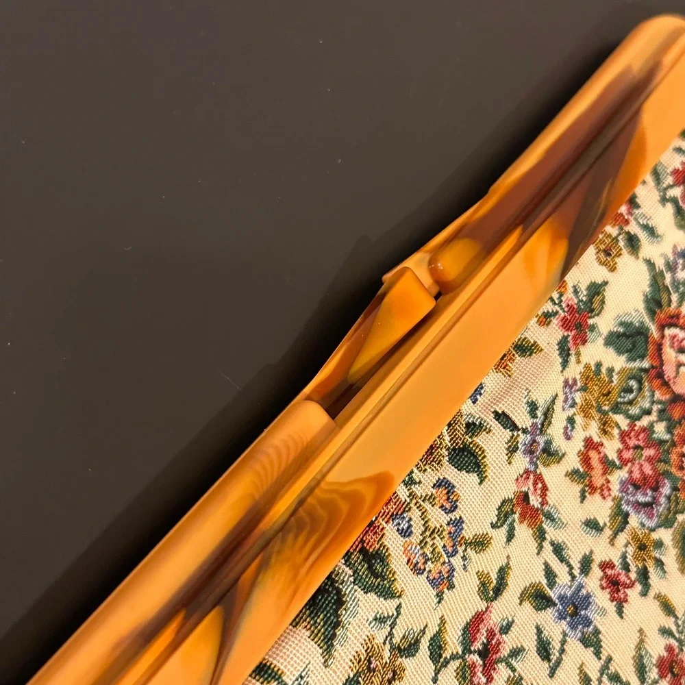Vintage Floral Tapestry Clutch Amber Faux Tortoiseshell Frame Kiss Lock Bag